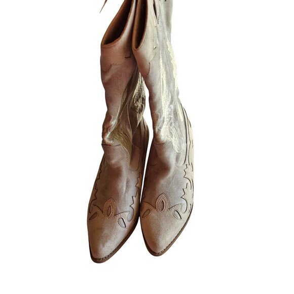 Vintage Western Cowboy Style Beige Embroidered Suede Boots With Low Block Heel F - Picture 5 of 15
